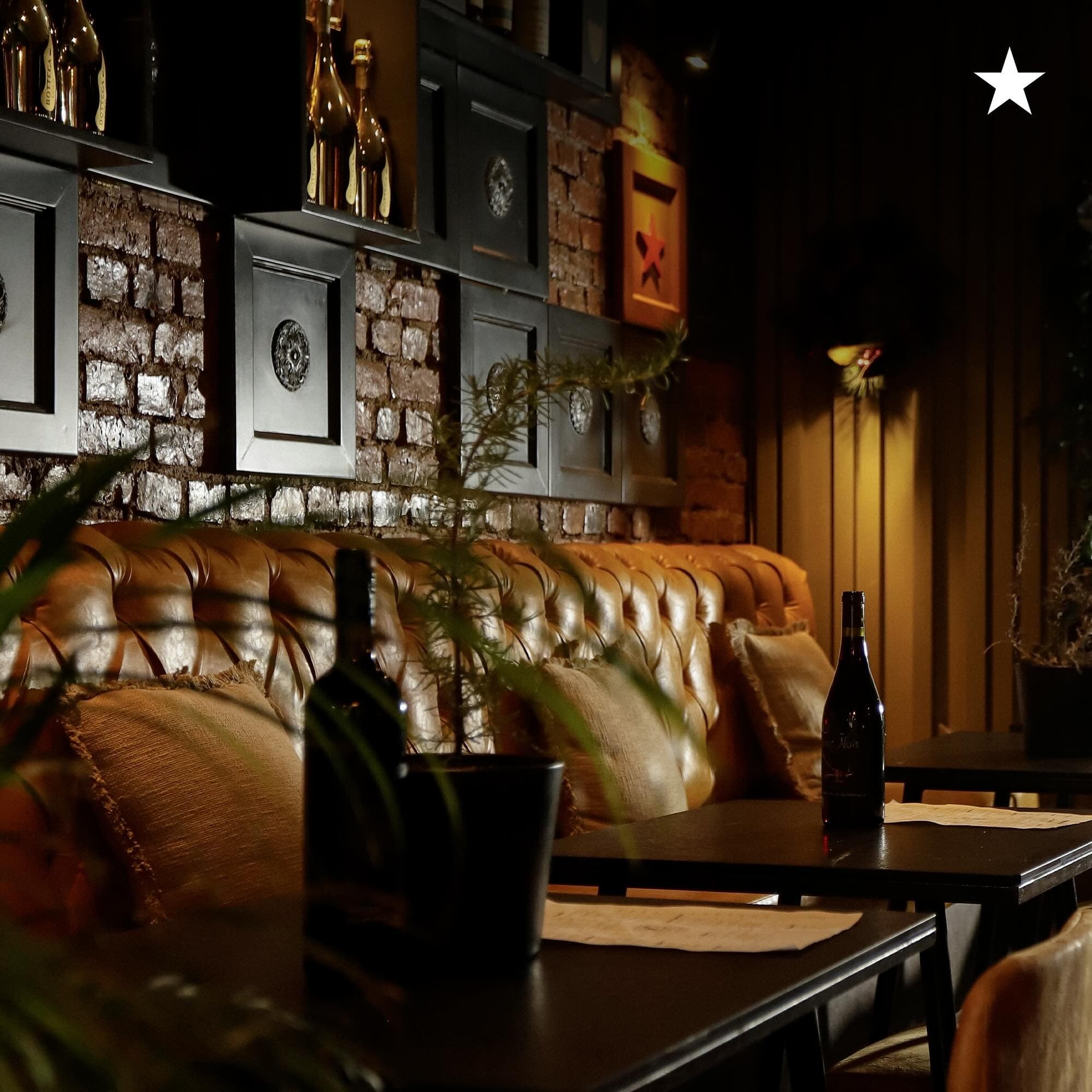 Lounge Evening